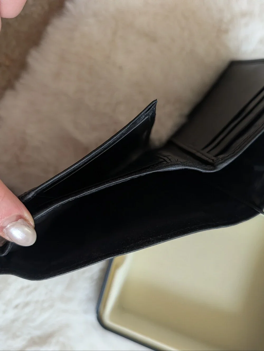 Croft & Barrow Black Genuine Leather Flip Trifold Wallet in Tin